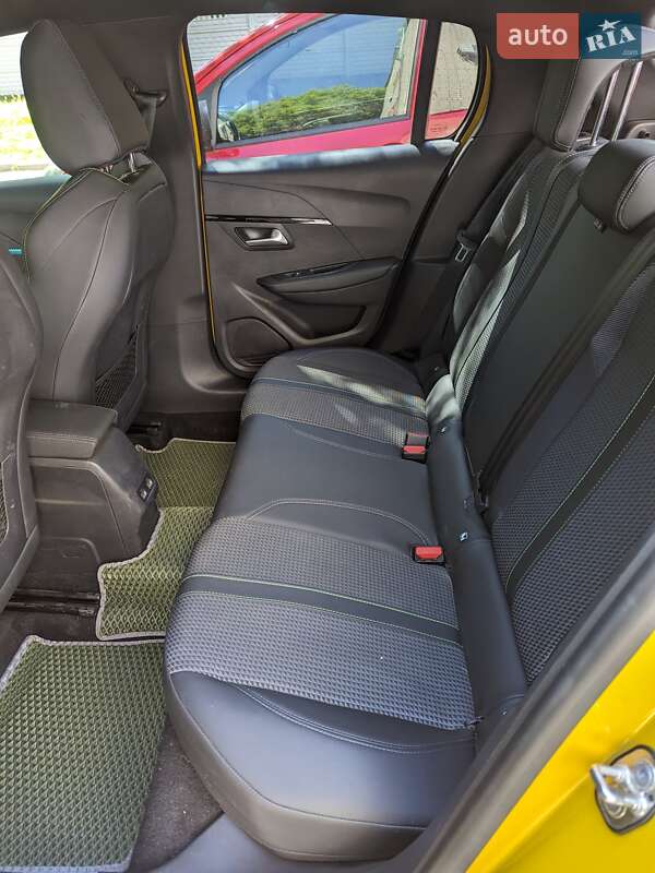 Хэтчбек Peugeot 208 2020 в Киеве