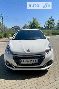 Хэтчбек Peugeot 208 2017 в Одессе
