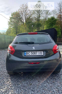 Хетчбек Peugeot 208 2012 в Львові