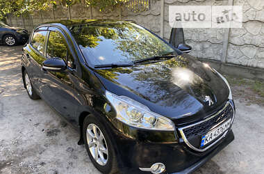 Хэтчбек Peugeot 208 2013 в Киеве