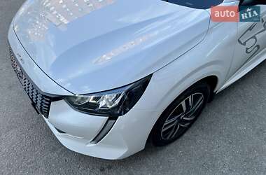 Хэтчбек Peugeot 208 2021 в 