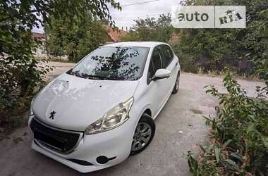 Хэтчбек Peugeot 208 2013 в Запорожье