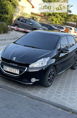 Хэтчбек Peugeot 208 2013 в Львове