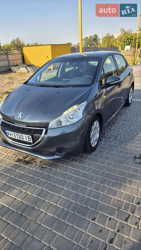 Хэтчбек Peugeot 208 2013 в Павлограде