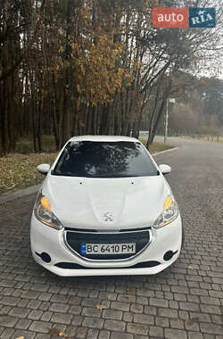 Хэтчбек Peugeot 208 2013 в Львове