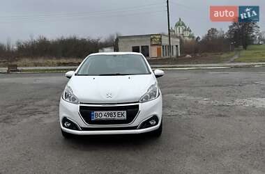 Хэтчбек Peugeot 208 2016 в Бучаче