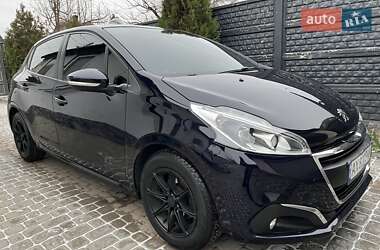 Хетчбек Peugeot 208 2017 в Харкові