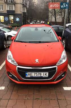 Хэтчбек Peugeot 208 2017 в Киеве