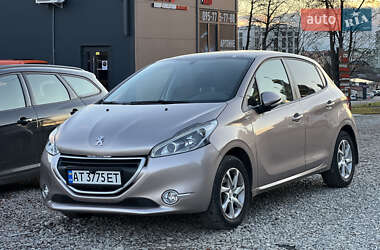 Хэтчбек Peugeot 208 2014 в Ивано-Франковске