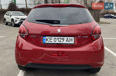 Хэтчбек Peugeot 208 2016 в Днепре