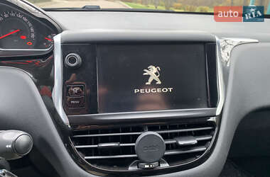 Хетчбек Peugeot 208 2013 в Києві