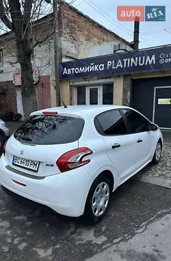 Хетчбек Peugeot 208 2013 в Львові