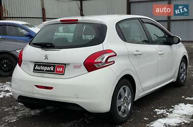 Хэтчбек Peugeot 208 2013 в Киеве