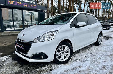 Хэтчбек Peugeot 208 2017 в Киеве