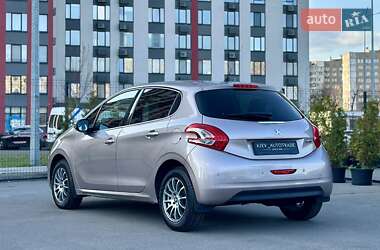 Хэтчбек Peugeot 208 2015 в 