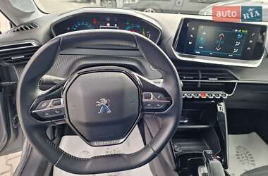 Хэтчбек Peugeot 208 2022 в 