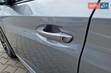 Хэтчбек Peugeot 208 2022 в 