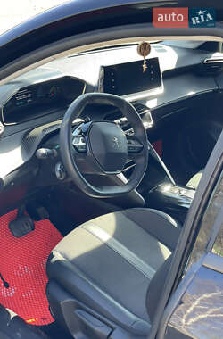 Хэтчбек Peugeot 208 2022 в 