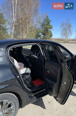 Хэтчбек Peugeot 208 2022 в 