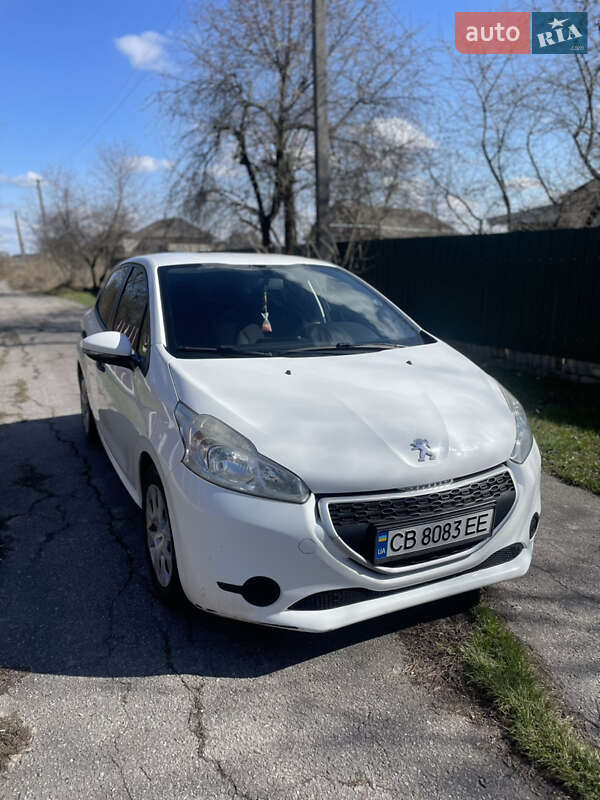 Хетчбек Peugeot 208 2014 в Ніжині