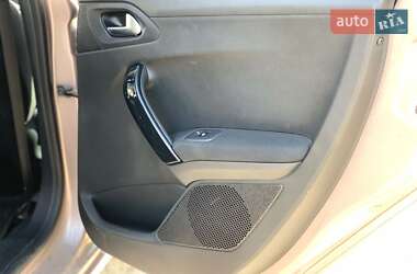 Хетчбек Peugeot 208 2013 в 
