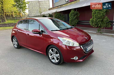 Хэтчбек Peugeot 208 2013 в 