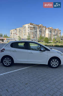 Хэтчбек Peugeot 208 2013 в 