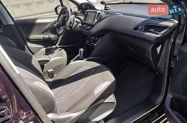 Хэтчбек Peugeot 208 2014 в 