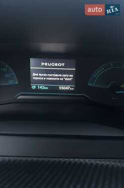 Хетчбек Peugeot 208 2020 в 