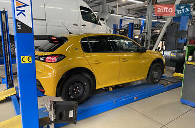 Хэтчбек Peugeot 208 2023 в 