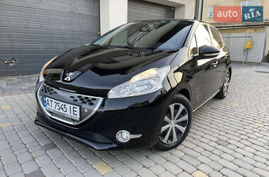 Хетчбек Peugeot 208 2012 в Коломиї