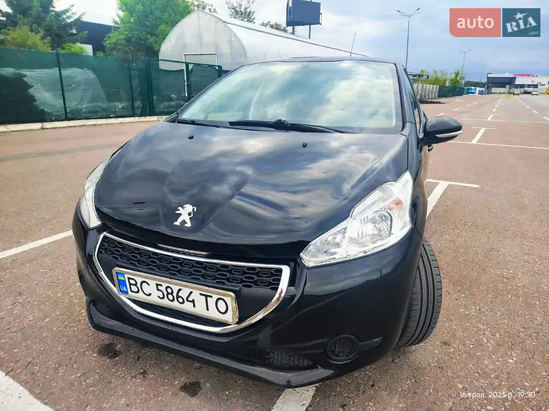 Peugeot 208