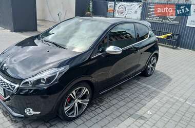 Хетчбек Peugeot 208 2013 в 