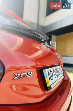 Хэтчбек Peugeot 208 2016 в 