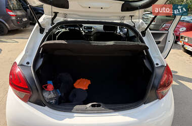 Хэтчбек Peugeot 208 2016 в 