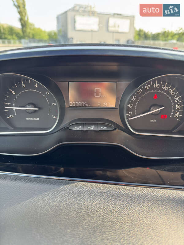 Хетчбек Peugeot 208 2019 в Києві