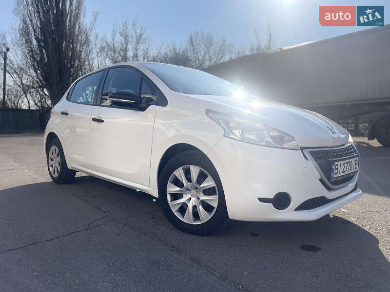 Хэтчбек Peugeot 208 2014 в Кременчуге
