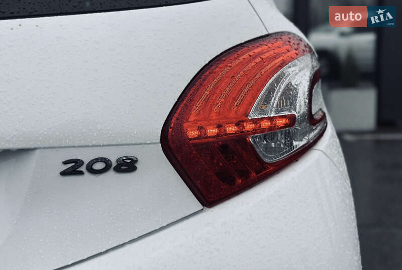 Хэтчбек Peugeot 208 2014 в Кременчуге