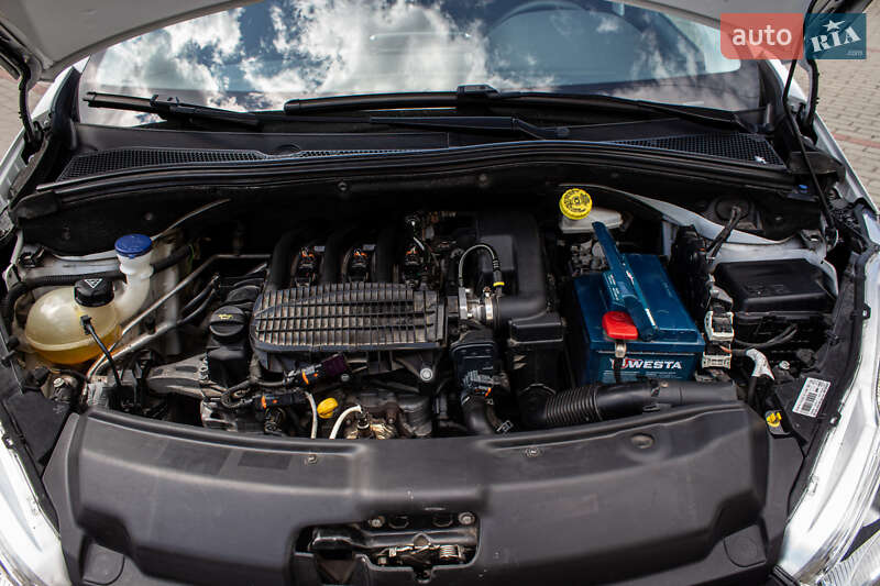 Хэтчбек Peugeot 208 2018 в Львове фото 25 Хэтчбек Peugeot 208 2018 в Львове