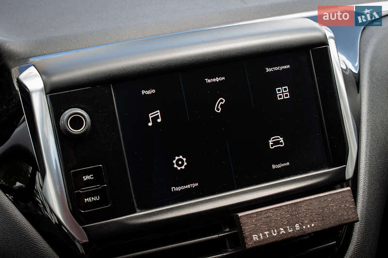 Хэтчбек Peugeot 208 2018 в Львове фото 43 Хэтчбек Peugeot 208 2018 в Львове