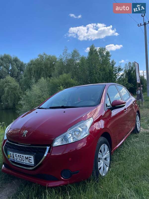 Peugeot 208 2015