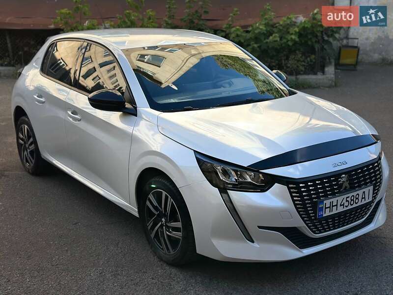 Peugeot 208 2022