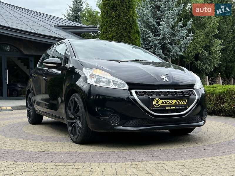 Peugeot 208 2013