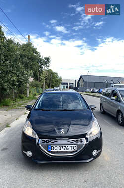 Хетчбек Peugeot 208 2012 в Львові