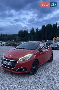 Хэтчбек Peugeot 208 2016 в Киеве
