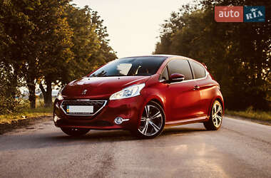 Хэтчбек Peugeot 208 2013 в Сумах