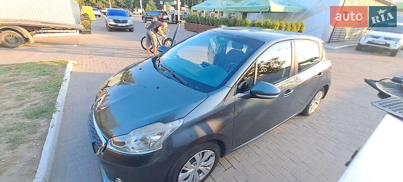 Хетчбек Peugeot 208 2012 в Івано-Франківську фото 5 Хетчбек Peugeot 208 2012 в Івано-Франківську