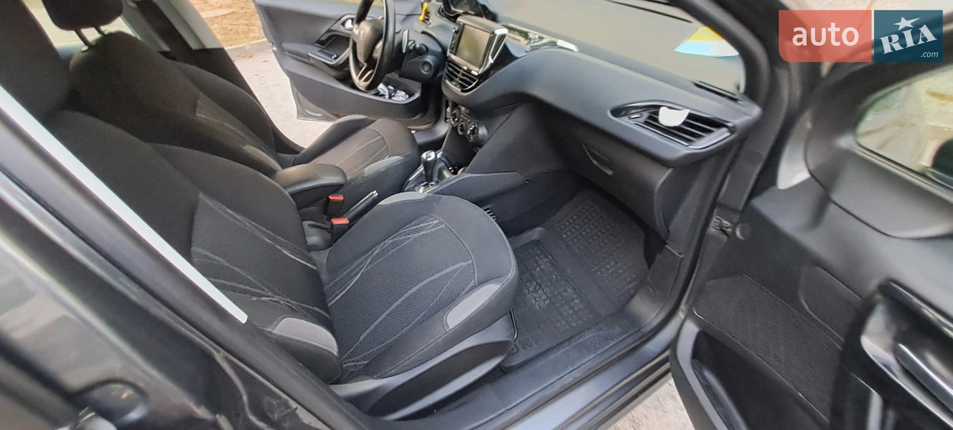 2012 Peugeot 208 - мініатюра 8
