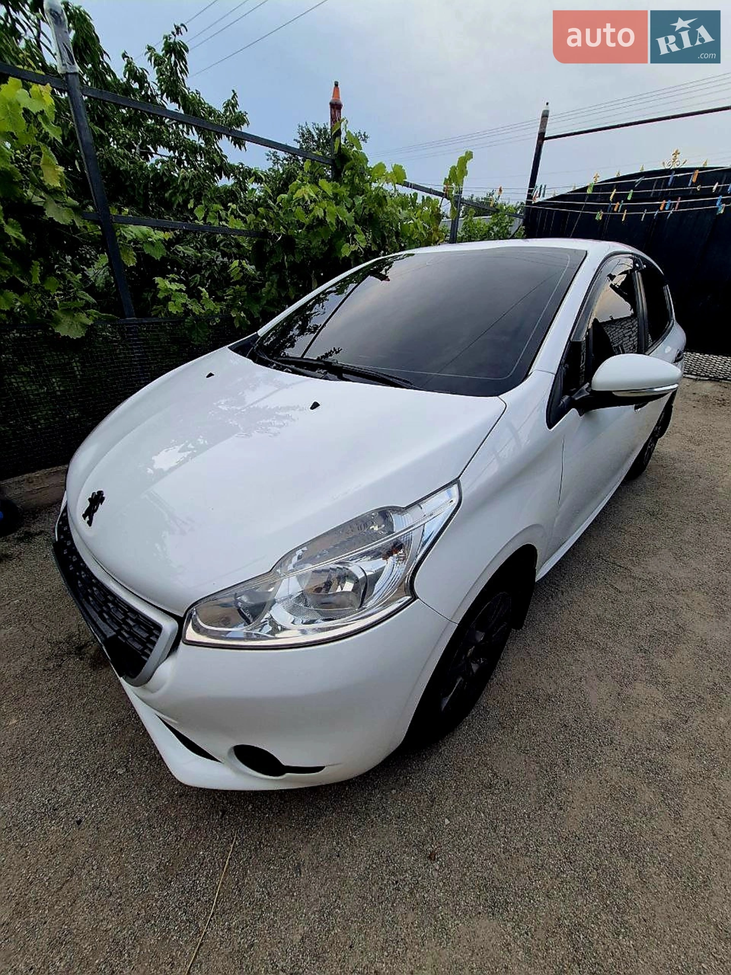 2013 Peugeot 208 - мініатюра 2