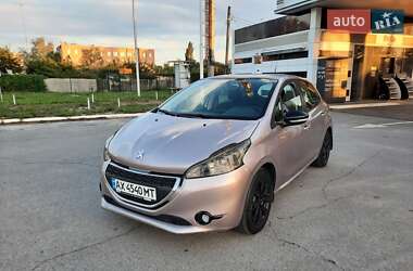 Хетчбек Peugeot 208 2014 в Харкові